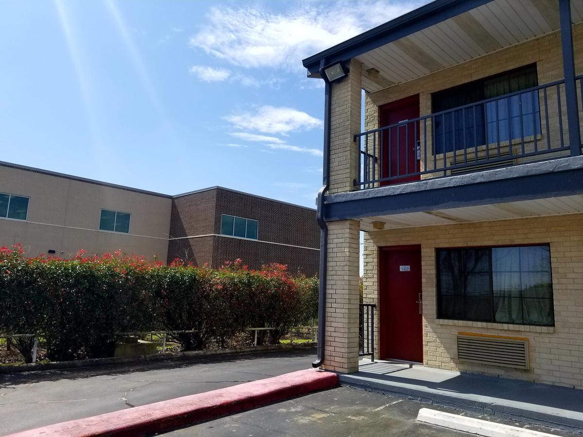 Executive Inn Pasadena Extérieur photo